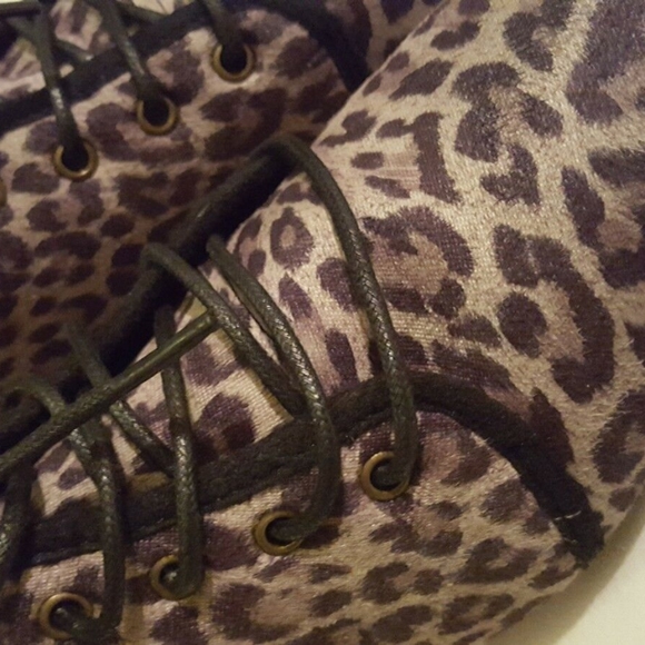 Karyn leopard brushed fabric lace up graanny boot - Picture 3 of 6
